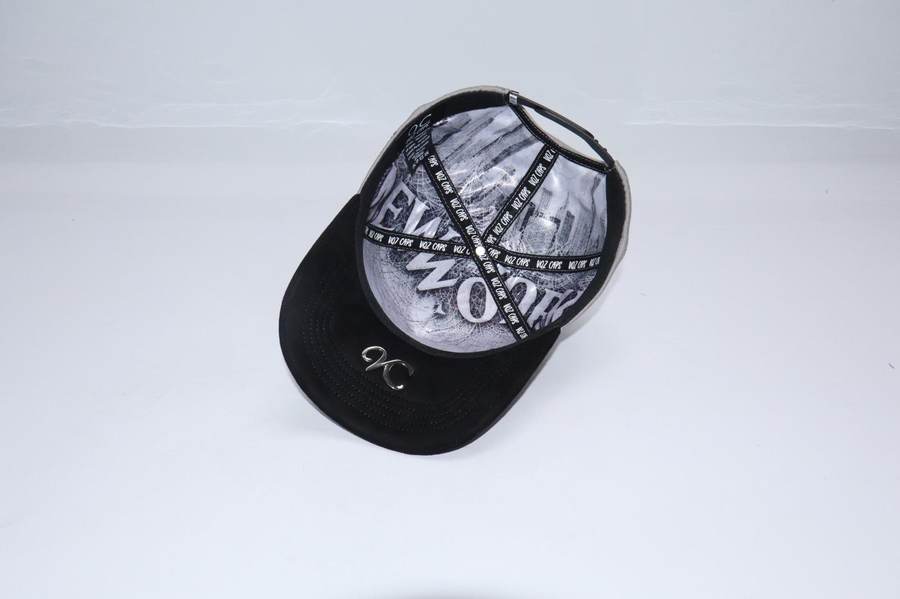 NY Yankees Crystal — Grey/Black