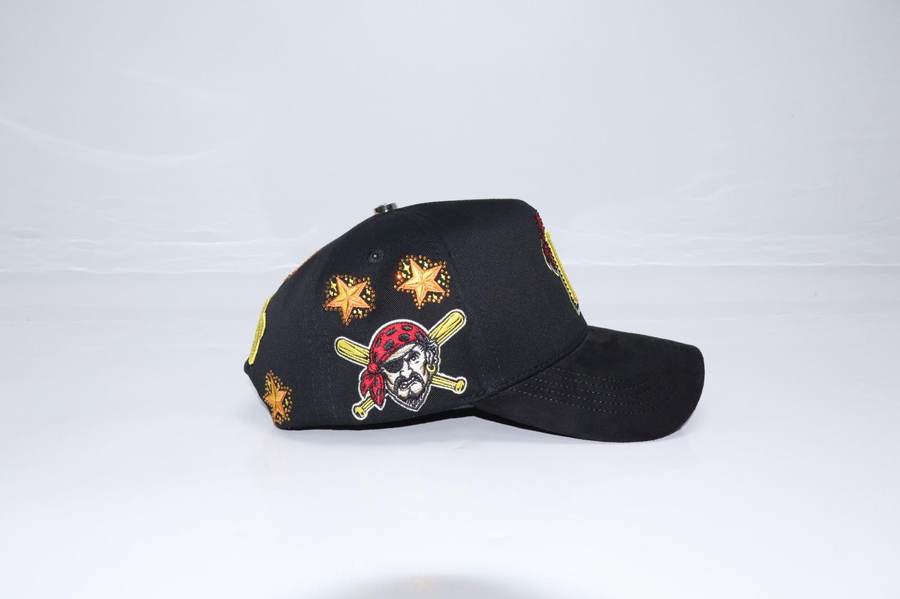 Pittsburgh Pirates — Black/Black