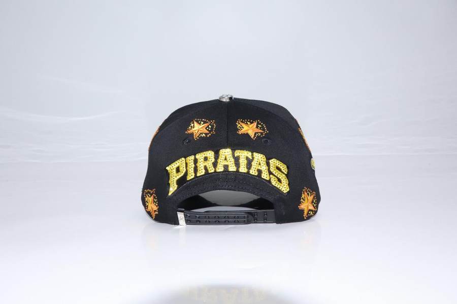 Pittsburgh Pirates — Black/Black
